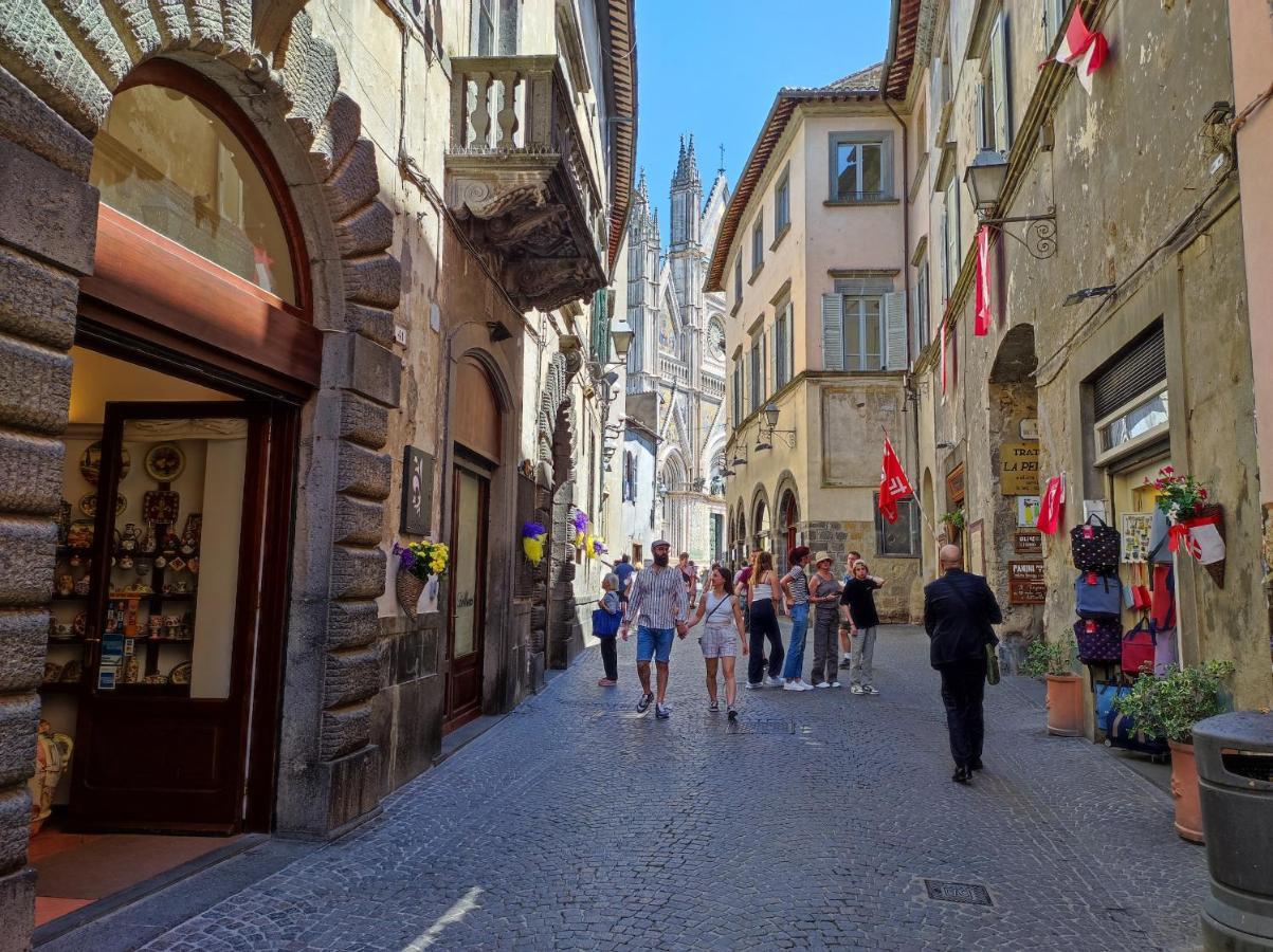 Elegante Loft A Orvieto Centro " Carvajal Rooms" Zewnętrze zdjęcie